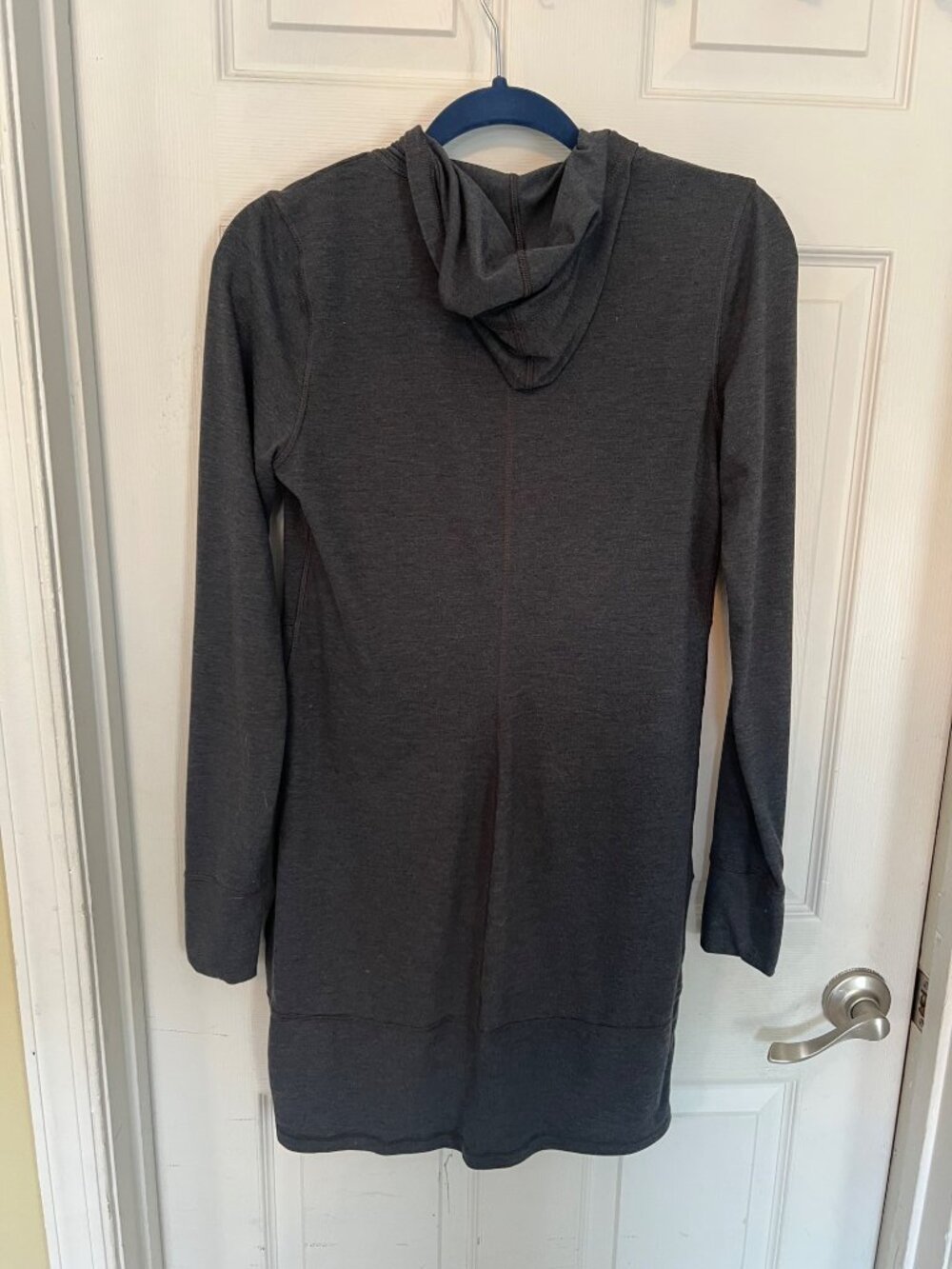 The North Face Grey Long Sleeve Hooded Mini Dress Small Activewear Athleisure - Picture 4 of 8